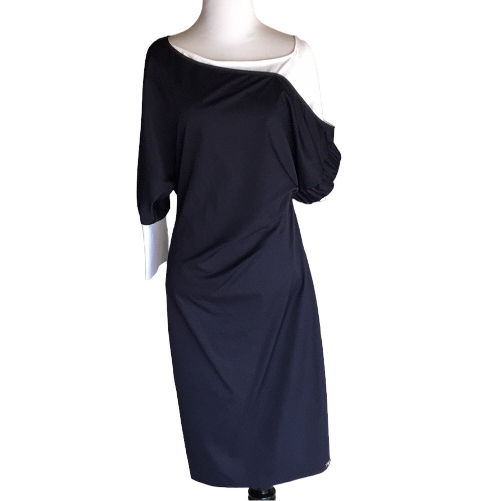 👗NORM Pleat Shoulder Navy Dress